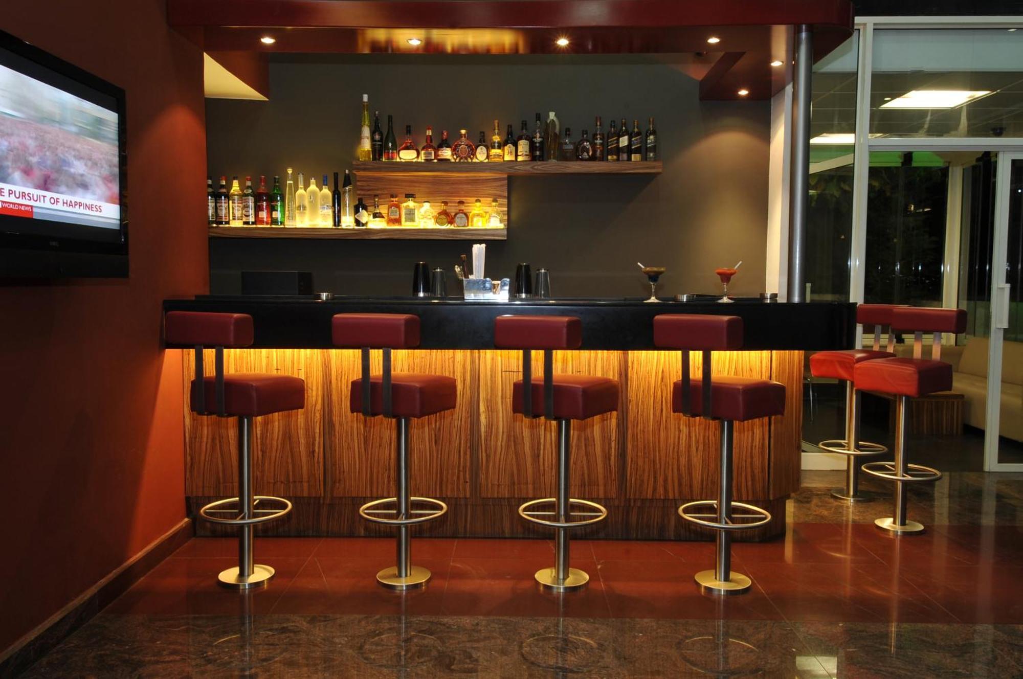 Suite Hotel Chrome - Beirut Eksteriør bilde
